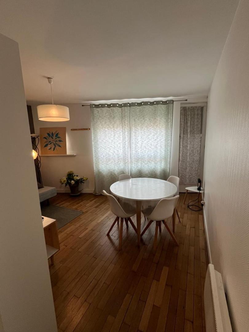 Le Fonctionnel Apartment Tours Luaran gambar